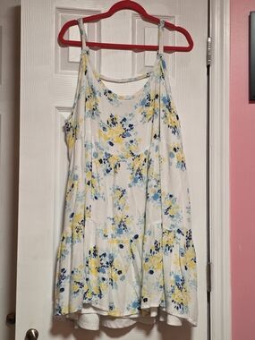 torrid White Floral Sundress with Yellow and Blue Flowers